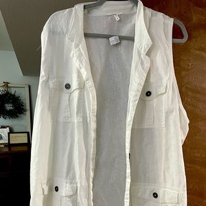 Never worn 🌟maurices military vest